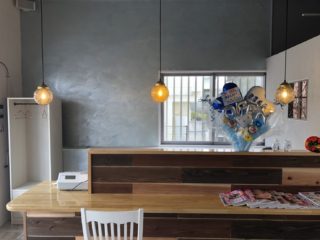 沖縄の店舗(美容室)新規オープン、EMOペイント(漂雲)施工